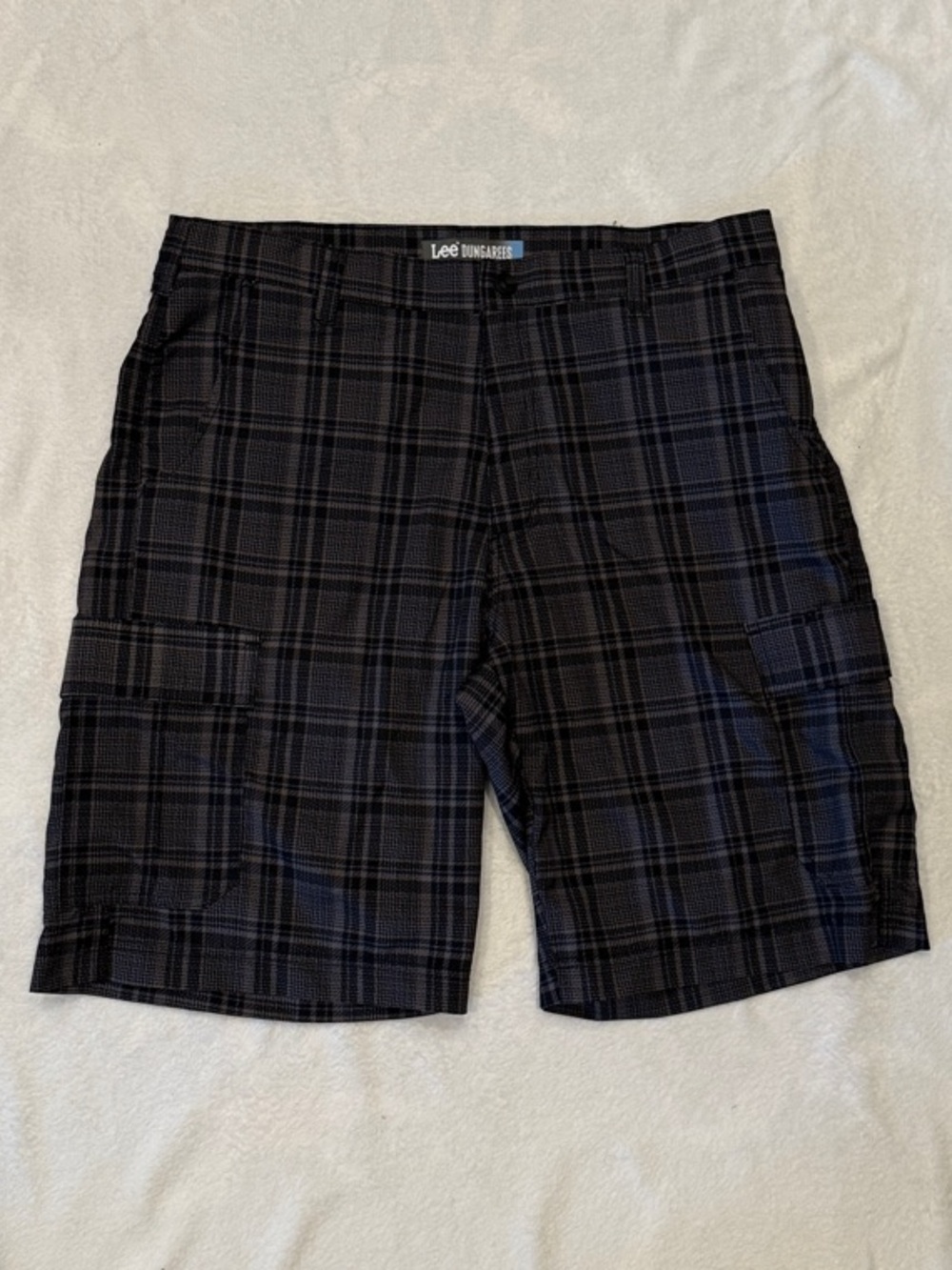 Lee Dungarees Men's Black Charcoal Plaid Cargo performance Shorts